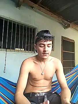 Snapshot of STUDIO-1 chatting on January 8, 2026, 1:06 pm STUDIO-1 online show from January 8, 2026, 1:06 pm