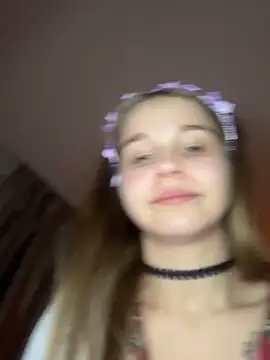 EvalKiss online show from November 27, 2025, 1:28 am