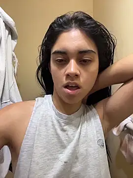 Miia moonn online show from March 24, 2026, 1:22 pm