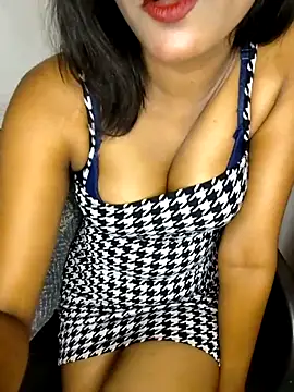 Snapshot of hey-pooja chatting on November 26, 2025, 8:42 pm hey-pooja online show from November 26, 2025, 8:42 pm