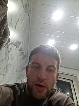 kiltedbody online show from December 4, 2025, 9:36 pm