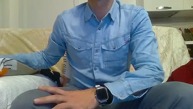 Snapshot of Eroshotlicker chatting on January 14, 2026, 9:51 pm Eroshotlicker online show from January 14, 2026, 9:51 pm