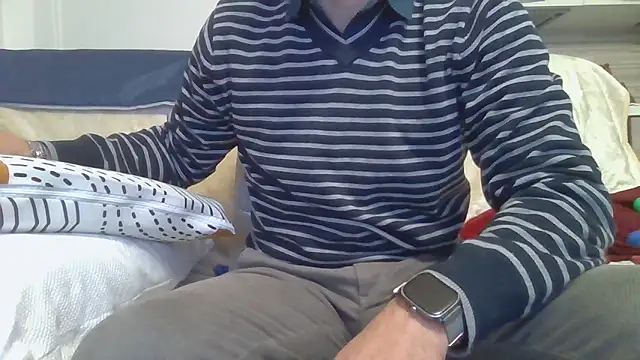 Snapshot of Eroshotlicker chatting on January 8, 2026, 11:00 pm Eroshotlicker online show from January 8, 2026, 11:00 pm