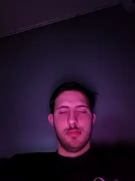 Snapshot of Razvan696969 chatting on February 17, 2026, 8:17 pm Razvan696969 online show from February 17, 2026, 8:17 pm