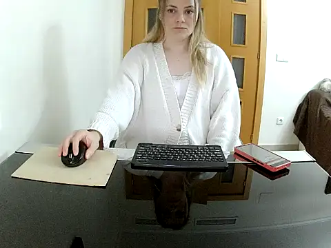 Adelyxveex online show from November 29, 2025, 11:16 pm