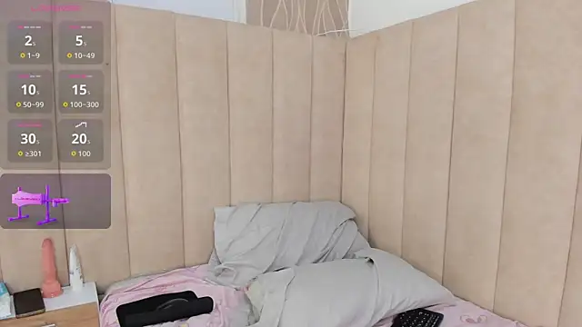 Maybeelin  online show from November 27, 2025, 10:10 pm