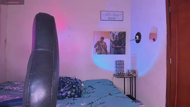 Ethantravis22 online show from June 19, 2026, 5:52 pm