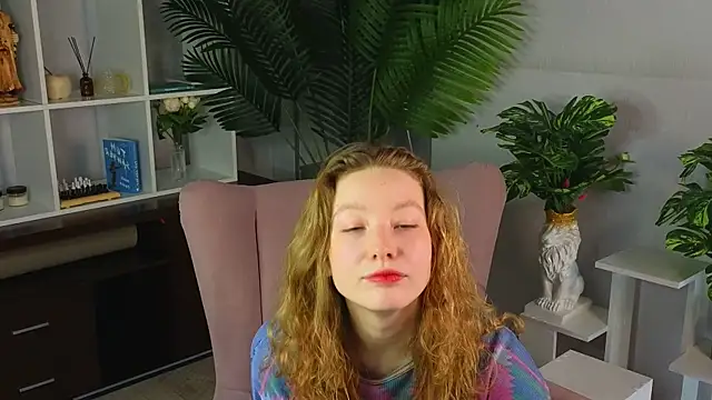 Snapshot of ThelmaDevincentis chatting on November 28, 2025, 11:43 am ThelmaDevincentis online show from November 28, 2025, 11:43 am