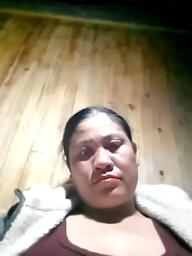 Snapshot of hey-bana chatting on December 14, 2025, 8:09 am hey-bana online show from December 14, 2025, 8:09 am