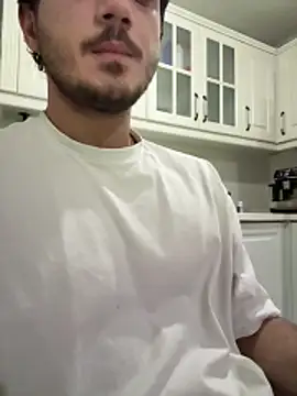 Snapshot of Bigefe chatting on February 4, 2026, 6:14 pm Bigefe online show from February 4, 2026, 6:14 pm