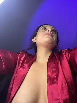 Snapshot of Samantafoxx_ chatting on March 23, 2026, 11:37 pm Samantafoxx online show from March 23, 2026, 11:37 pm