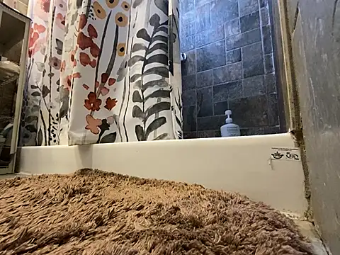 xxxenzo1 online show from March 15, 2025, 4:54 pm