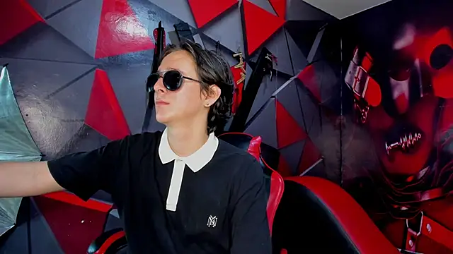 Aaron LatinMen2 online show from December 16, 2025, 8:46 pm