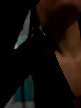 IM SARA1 online show from January 12, 2026, 11:31 pm