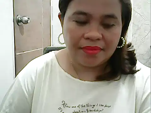 Snapshot of cutechubby chatting on March 11, 2026, 12:37 am cutechubby online show from March 11, 2026, 12:37 am