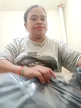 cutechubby online show from February 19, 2026, 11:29 am