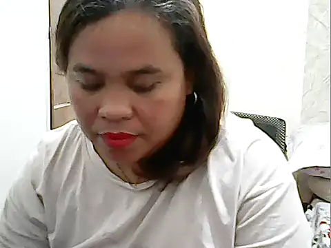 Snapshot of cutechubby chatting on April 1, 2026, 11:34 pm cutechubby online show from April 1, 2026, 11:34 pm