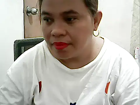 Snapshot of cutechubby chatting on April 12, 2026, 12:14 am cutechubby online show from April 12, 2026, 12:14 am