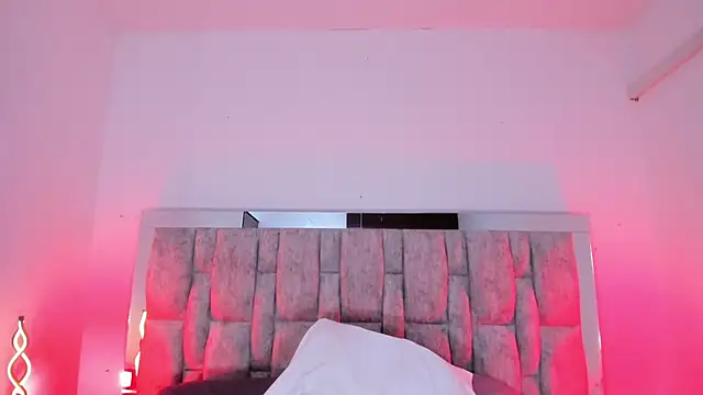 Gis Melody online show from January 5, 2026, 11:41 pm