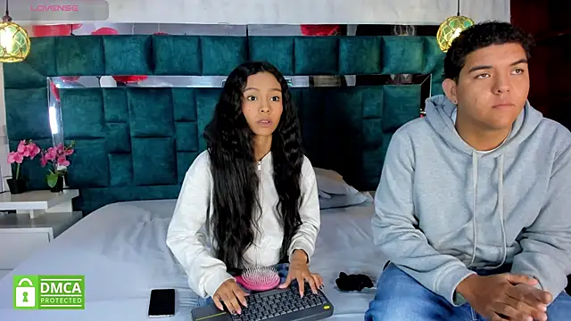 Snapshot of _bonnyandclyde chatting on February 19, 2026, 12:13 pm bonnyandclyde online show from February 19, 2026, 12:13 pm