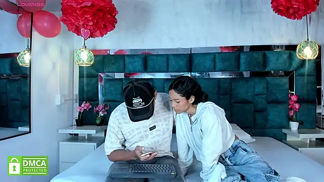 Snapshot of _bonnyandclyde chatting on February 21, 2026, 12:18 pm bonnyandclyde online show from February 21, 2026, 12:18 pm