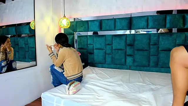 Snapshot of _bonnyandclyde chatting on February 8, 2026, 12:14 pm bonnyandclyde online show from February 8, 2026, 12:14 pm