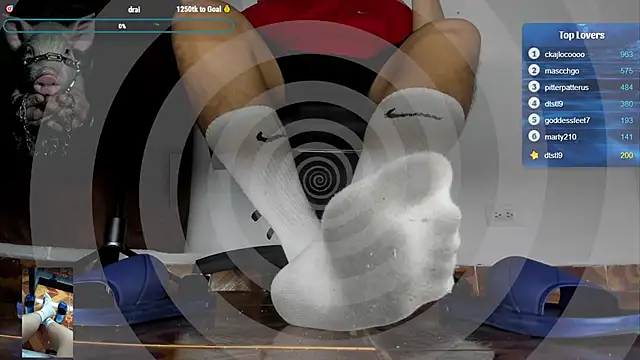 Alphacashmaster777 online show from June 25, 2026, 5:40 pm