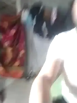 tieutam122 online show from January 17, 2026, 1:26 pm