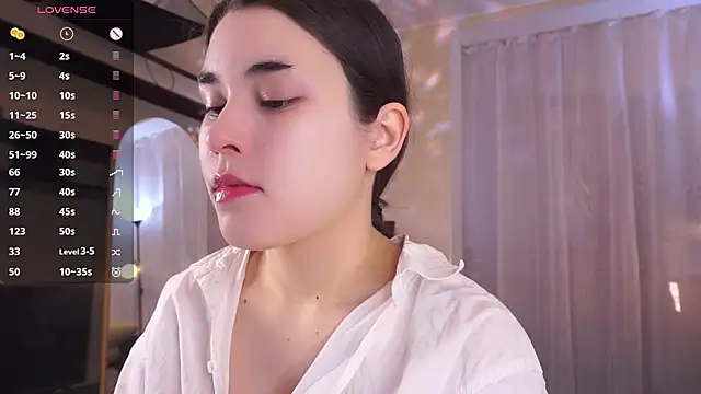 Snapshot of RosioBenberry chatting on December 21, 2025, 5:31 am RosioBenberry online show from December 21, 2025, 5:31 am