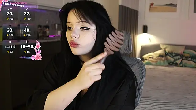 lililtt online show from November 29, 2025, 7:47 pm