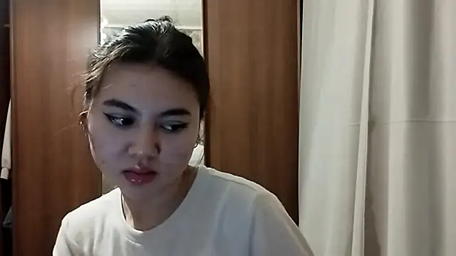 Snapshot of ArianeRandy chatting on December 20, 2025, 3:04 pm ArianeRandy online show from December 20, 2025, 3:04 pm