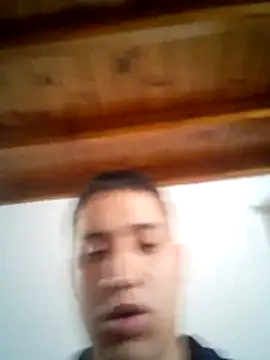 Snapshot of Alvarezz0202 chatting on July 10, 2026, 3:01 pm Alvarezz0202 online show from July 10, 2026, 3:01 pm