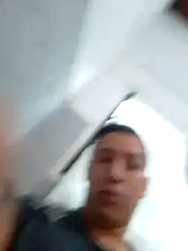 Snapshot of Alvarezz0202 chatting on June 18, 2026, 4:34 pm Alvarezz0202 online show from June 18, 2026, 4:34 pm