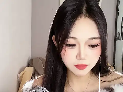 REnee-0925 online show from November 29, 2025, 8:58 am