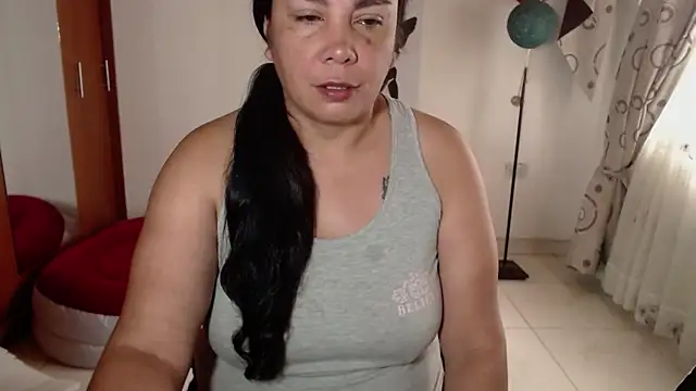 Snapshot of vivian-milf chatting on January 17, 2026, 2:09 pm vivian-milf online show from January 17, 2026, 2:09 pm