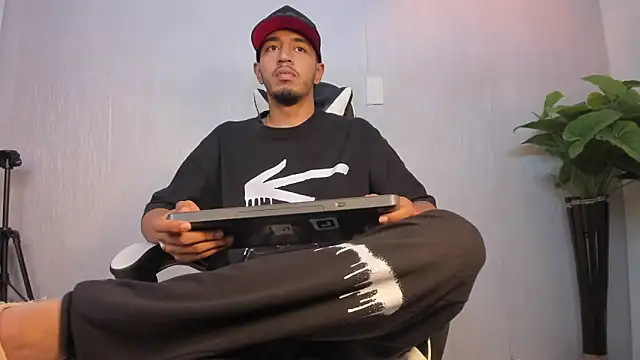 Brand Collins online show from January 6, 2026, 8:02 pm