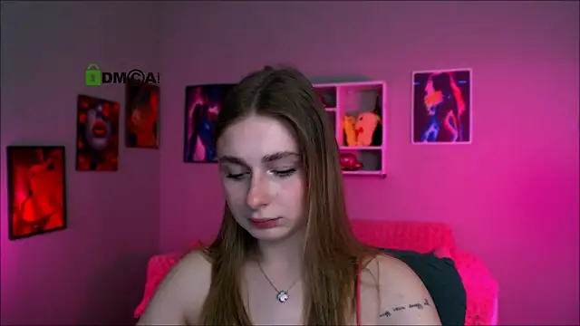 mary meow hot online show from April 8, 2026, 3:02 pm