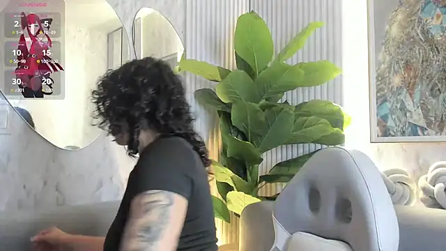 sarah sluty online show from May 7, 2026, 2:16 am