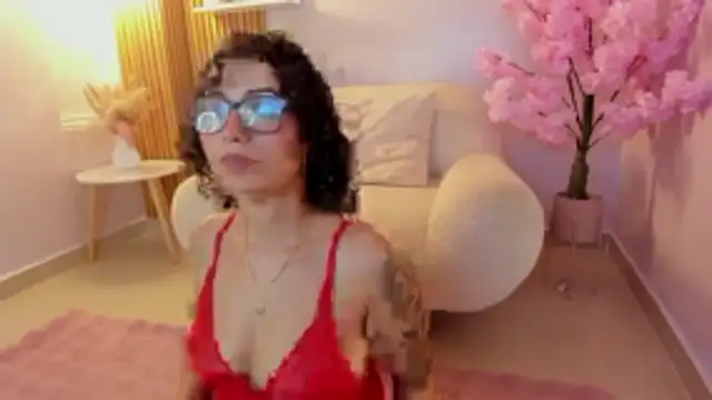 sarah sluty online show from February 7, 2026, 2:30 am