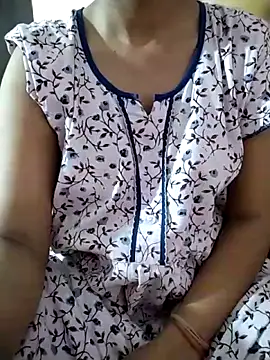 RASHMI SHARMA9 online show from May 14, 2026, 5:54 pm