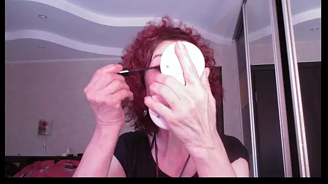 Snapshot of Kelly_Flurr chatting on June 7, 2026, 1:49 pm Kelly Flurr online show from June 7, 2026, 1:49 pm