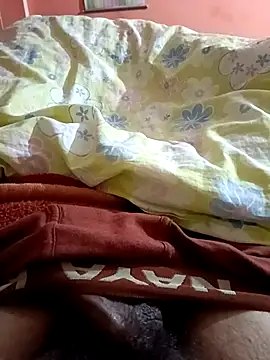 happy - online show from November 29, 2025, 4:18 pm