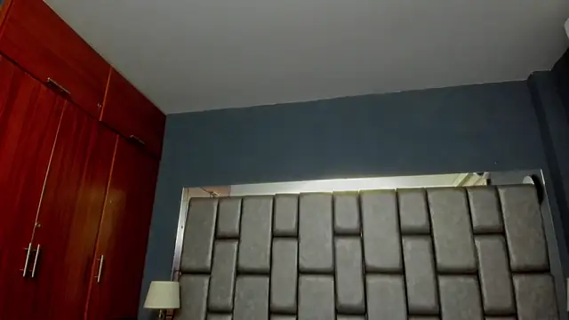 IsaSantoDomingo online show from February 13, 2026, 6:52 pm