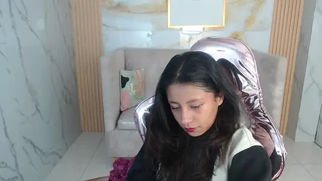 serabella s online show from December 18, 2025, 1:15 pm