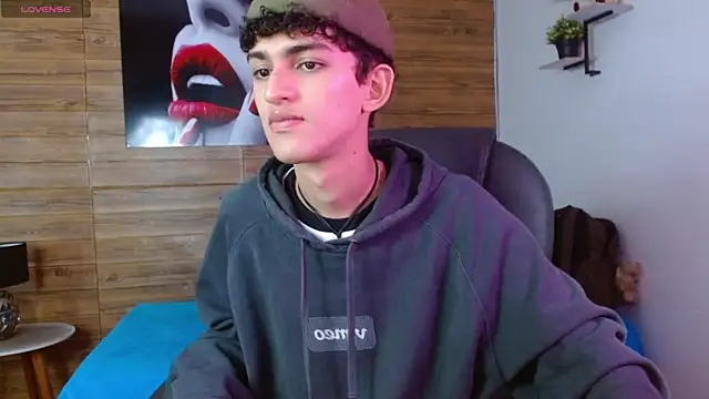 Snapshot of Michaelkoiv chatting on November 27, 2025, 12:16 pm Michaelkoiv online show from November 27, 2025, 12:16 pm