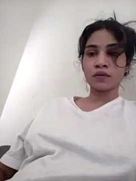 Miss-Perfection online show from May 21, 2026, 8:44 am