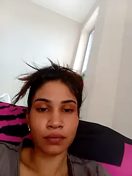 Miss-Perfection online show from May 3, 2026, 9:47 am