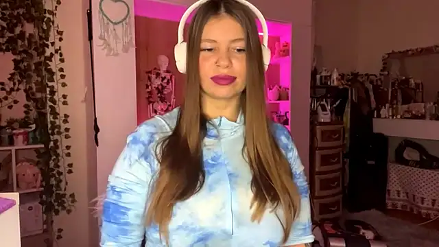 Snapshot of BiasSquabble chatting on November 26, 2025, 6:13 am BiasSquabble online show from November 26, 2025, 6:13 am