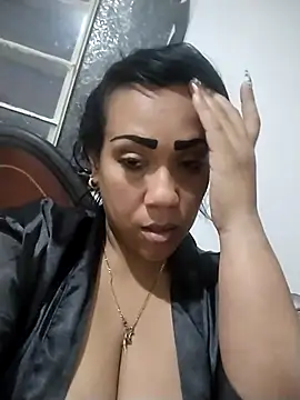 KarolWest  online show from December 19, 2025, 1:53 am