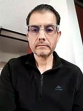 Fuegosutil online show from January 13, 2026, 8:13 pm